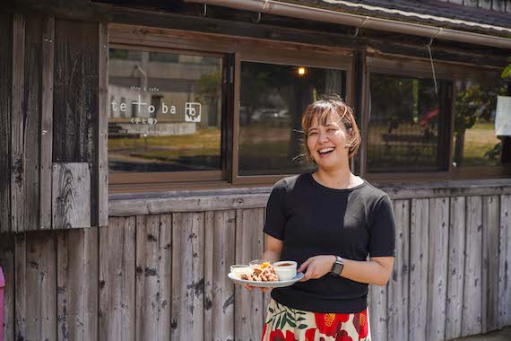 「手と手」で「場」をつくる