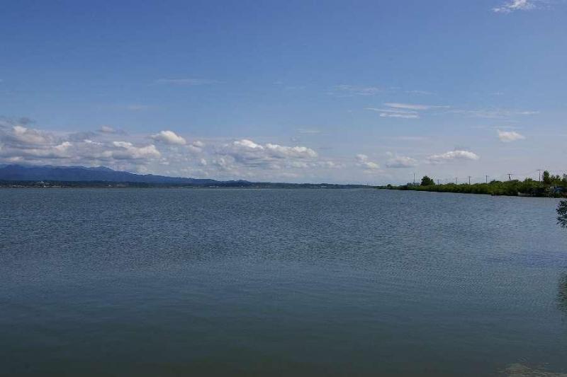 八郎湖