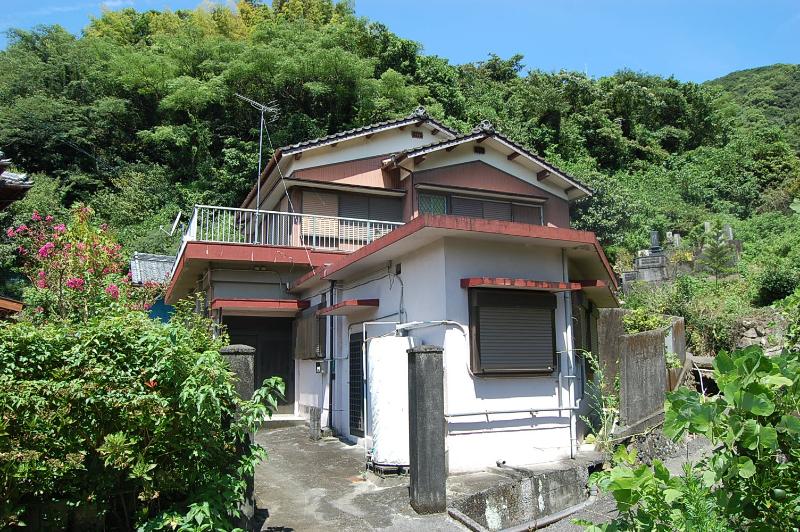 House in Tsukumi, Oita