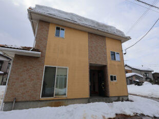 House in Mitsuke, Niigata