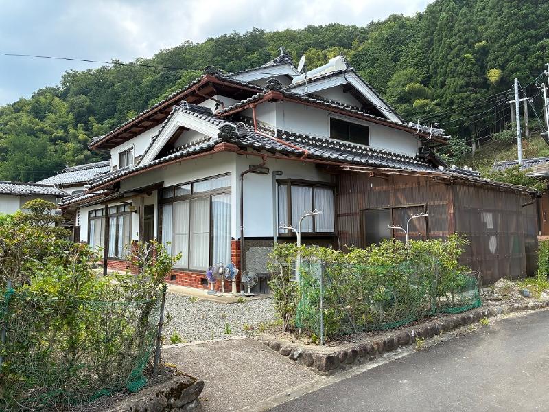 House in Fukuchiyama, Kyoto